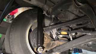 2001-2012 Ford Escape: Rear Shock Replacement Procedure