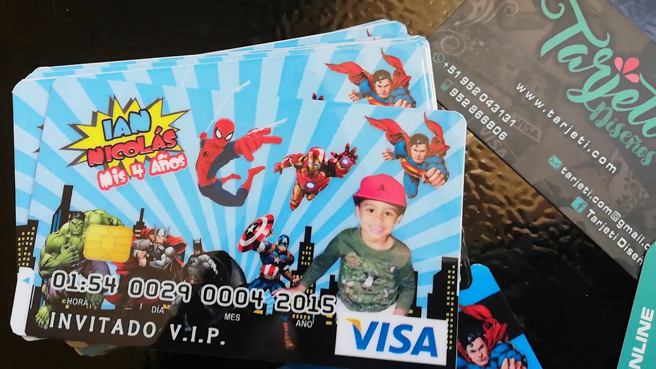 Invitación Super Héroes en visa invitaciones de cumpleaños