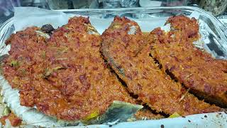 سمك فسكر بالفرن والبهارات الطازجة   OVEN-BAKED FASKAR FISH WITH FRESH SPICES