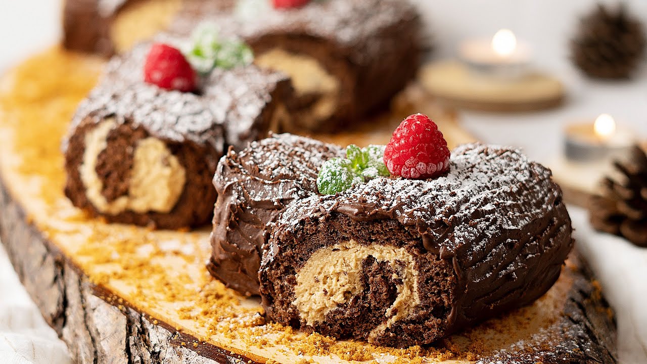 Mini Chocolate Yule Logs - Crumbs and Corkscrews