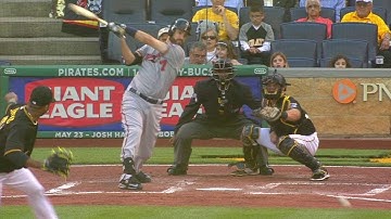 MIN@PIT: Mauer clears the bases with a single