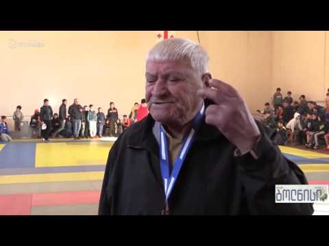 ბოლნისში ღვაწლმოსილი მწვრთნელის აკაკი ქუქჩიშვილის 80 წლის იუბილე გაიმართა1