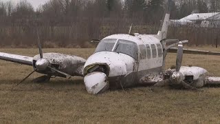 VIDEO | Plane carrying federal inmate crashes at Geauga County Airport