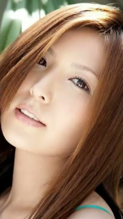 YUNA SHINA
