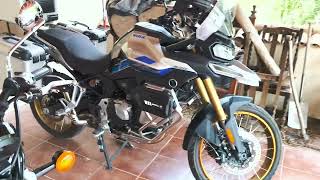 Voge DSX 900, Guzzi and Royal Enfield, the oddball mix😉