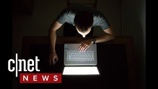 Facebook's revenge porn fight involves your nudes (CNET News)