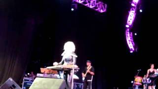 Cyndi Lauper - Rollin&#39; And Tumblin&#39; - (Live at Recife 2011)
