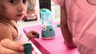 Ahsen Bade Ve Zehrayla Oyuncaklarını Paylaşmadı