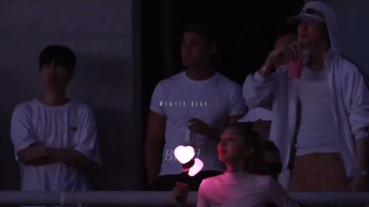 Mingyu amd the8 Full reaction on LIKE JENNIE at deadline concert day 2 korea 