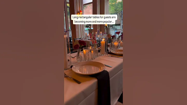 Use candles for a romantic glow and bud vases that bring out the colors of your wedding 💜