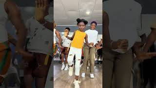 Krys M - il va donner pour moi ( Official Dance video) by Cameroon Dance Academy