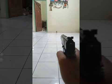 Video: Bolehkah pistol airsoft menembak bb logam?