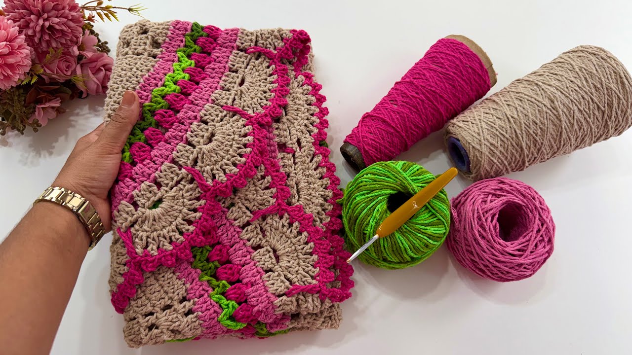 Veja Como Essa Peça de Crochê Ficou Deslumbrante Nessa Cor!