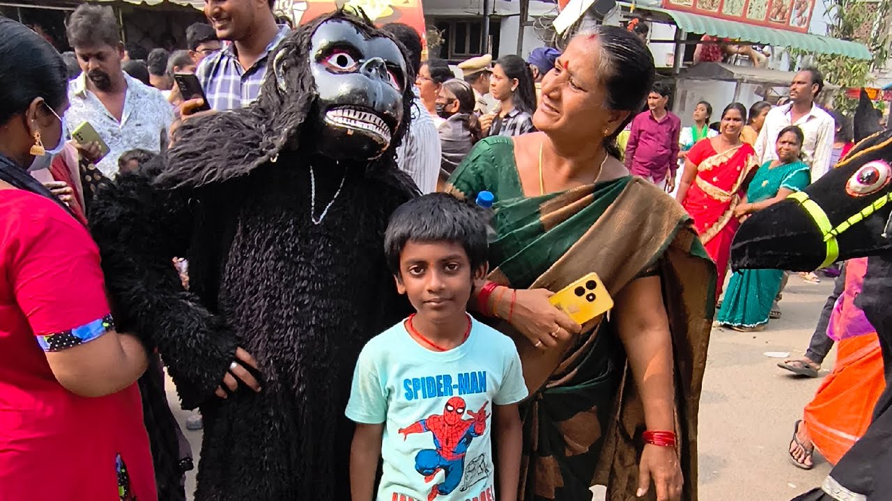 Eluru Padamara Veedhi Ammavari Jathara Ooregimpulu Full Video