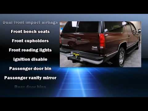 1998 GMC Suburban 2500 SLT 2WD in Strongsville, OH 44136
