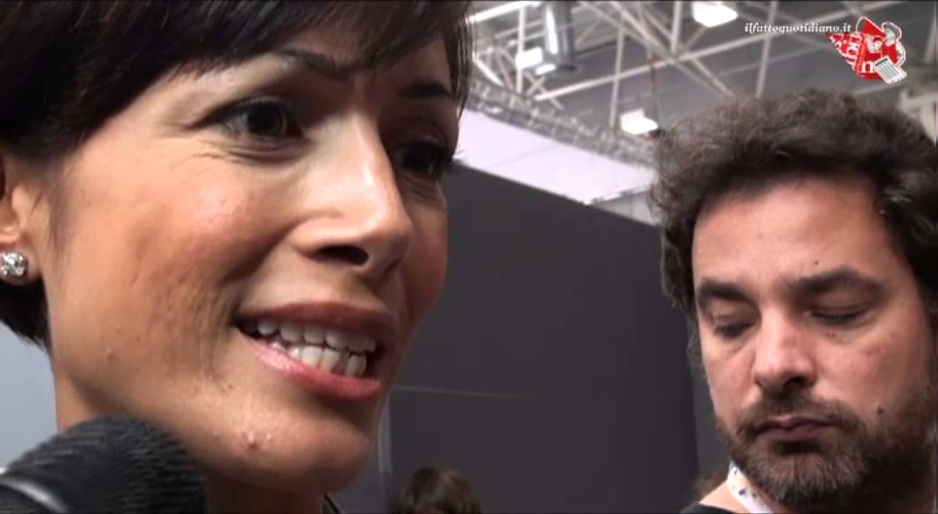 Mara Carfagna scarica la Minetti: 