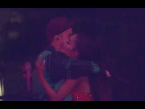 Ariana Grande brings out Justin Bieber @ Coachella | Justin confirms new album