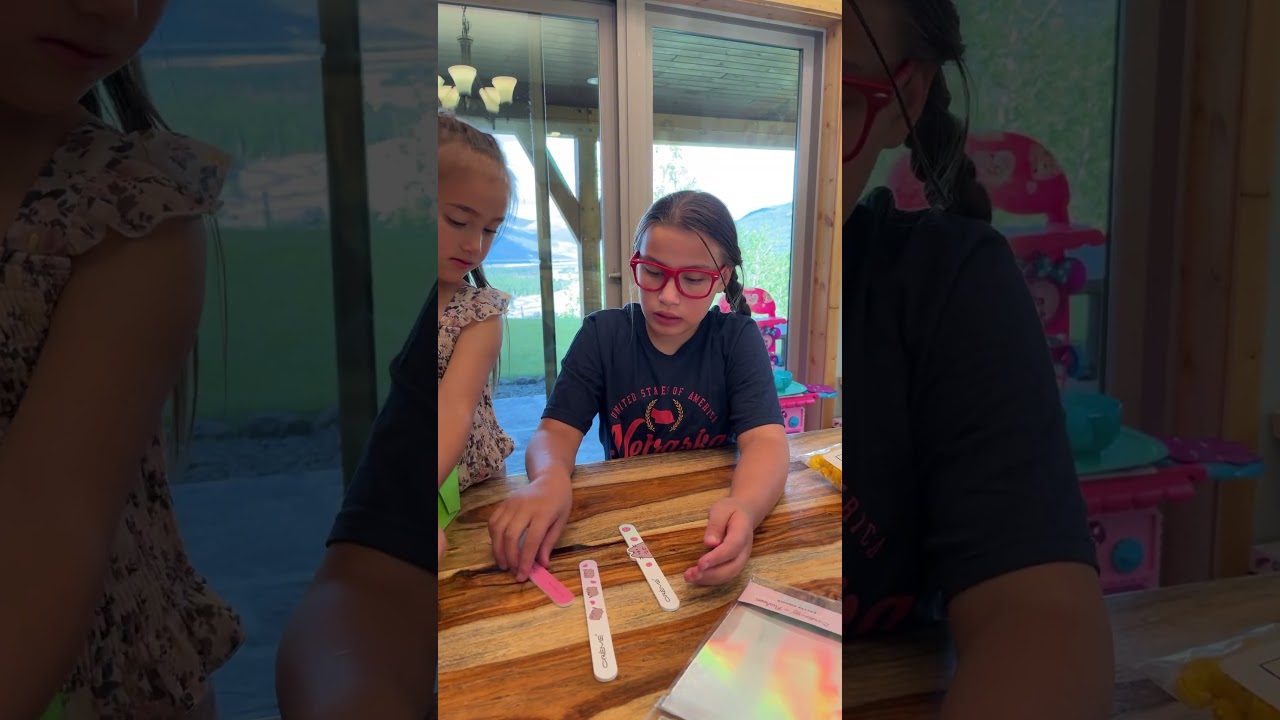 FAO SCHWARZ Ultimate Makeup Artist Kit: Unboxing and Review 