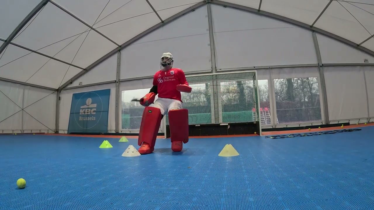 FIRST INDOOR TRAINING EVER | FIELD HOCKEY GOALKEEPER TRAINING