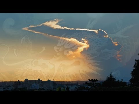 富士山から龍神の雲 Huge Dragon Shaped Cloud Rising From Mt Fuji Youtube