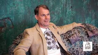 Реклама пиджаков всемирно известного бренда Coffee Jaket Реклама пиджаков всемирно известного бренда Coffee Jaket