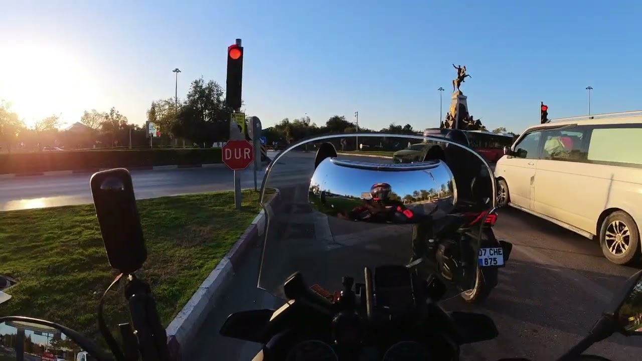 Antalya sokaklarında klâsikler. Otogarı 100.yıl #pow  