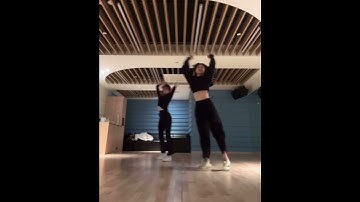 Itzy Ryujin and Chaeryeong - Weapon