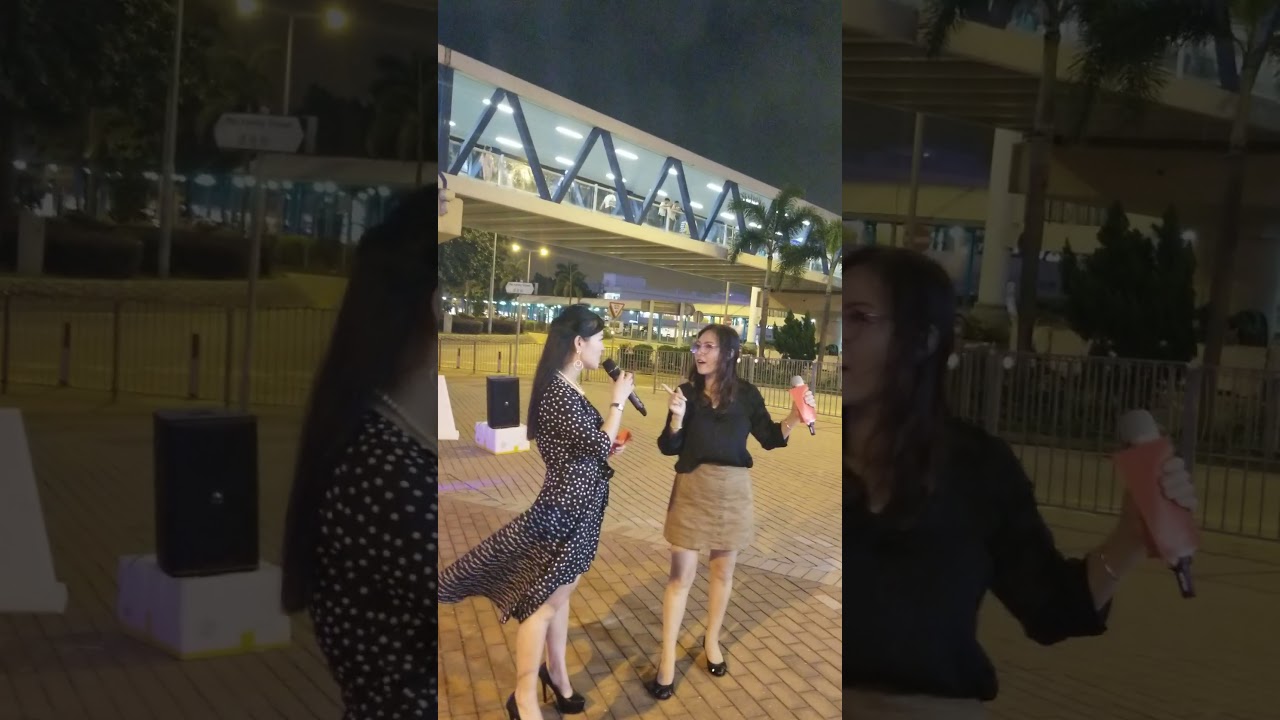 香港街頭藝人超級棒小紅和莉莉精彩绝倫演出。也是林權最欣賞的一對最牛B敖包相會無人能及👍👍👍👍🇺🇲🇺🇲🇺🇲🇺🇲