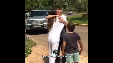 انظروا إلى جمال كيف استقبلت الملكه رانيا سيدنا أبو حسين تابع الملك عبدالله الثاني الملكة رانيا 