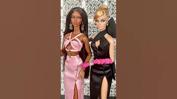 Adele And Veronique Have Each Other S Backs 