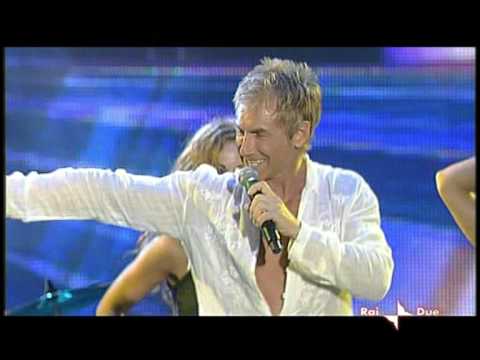 Gary Low - La Colegiala (Live @ Italia Fan Club Music Awards '09)