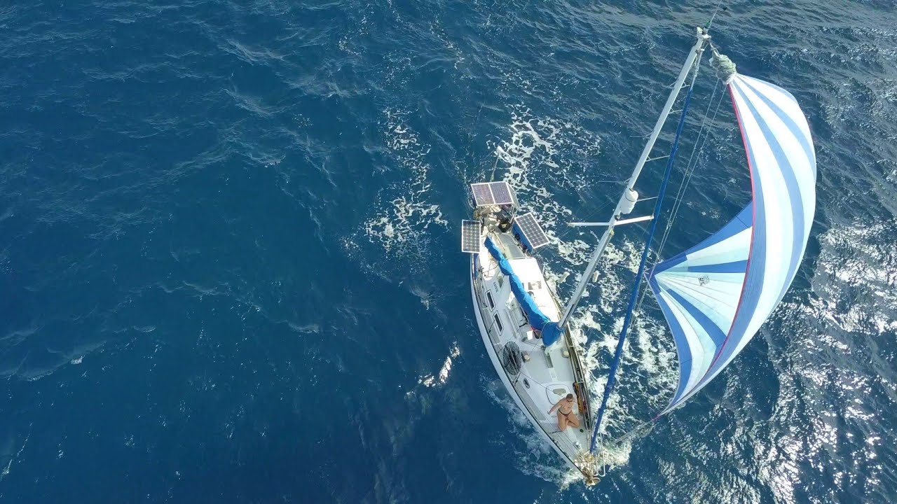 What’s wrong with this picture? – Free Range Sailing Ep 109