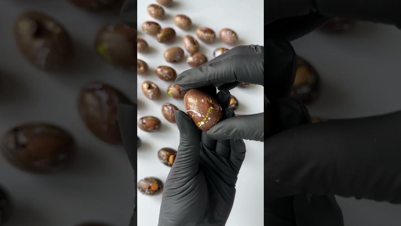 Chocolate Easter Eggs by @e.v_chocolate