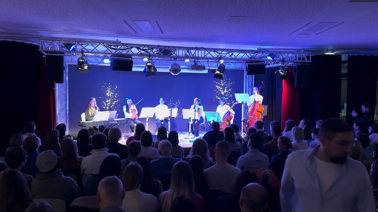 The Faces Collaboration x Mariia Yaremak „Christmas Ukrainian Fantasy“ p. 2