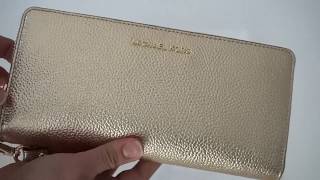 Michael Kors Mercer Continental Wallet