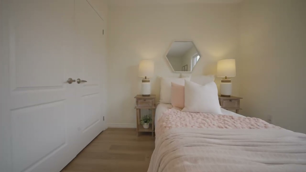 1379 SALEM ROAD NAjax (Northeast Ajax), Ontario L1Z0R9