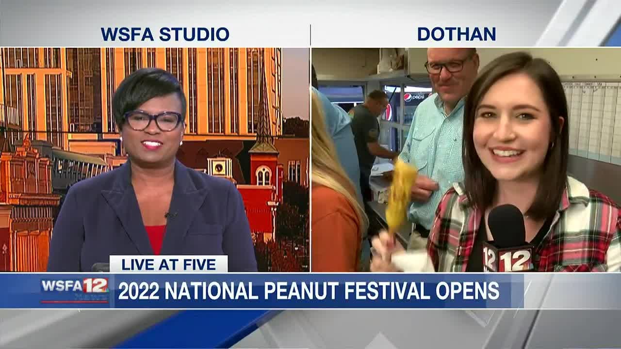 Ashley Bowerman tries corndog at Dothan's National Peanut Festival ...