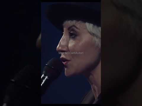 Video Malika Ayane interpreta Pezzi di Vetro di De Gregori...