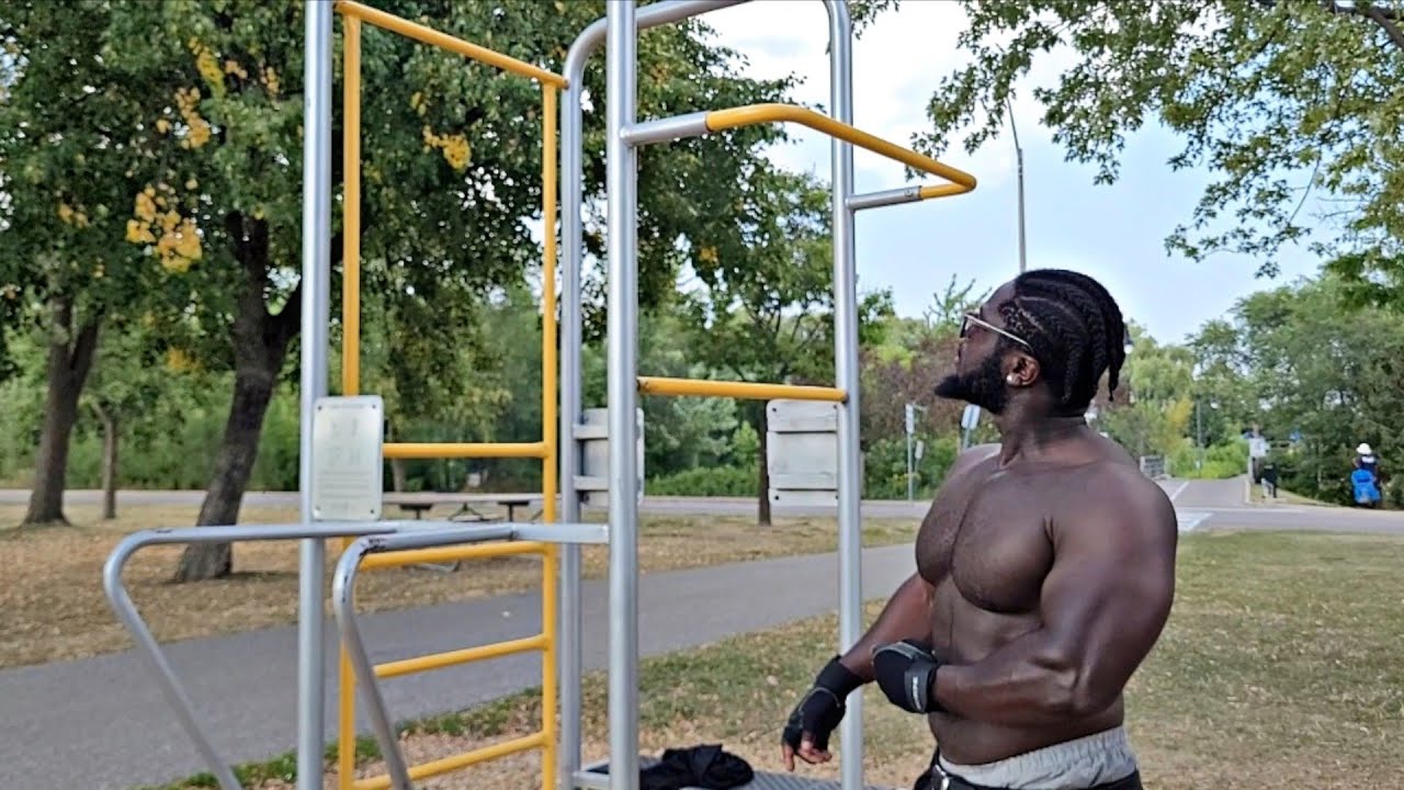 Calisthenics STREET Workout (BUILD MUSCLE)