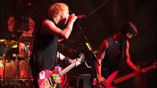 5 Seconds Of Summer - Hey Everybody! live from The New Broken Scene