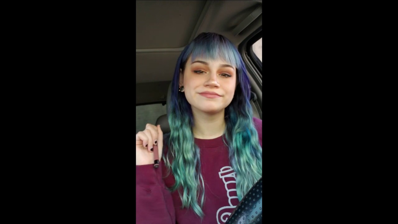 Quick Tutorial: How I Do My Lipstick! | Kylie The Jellyfish