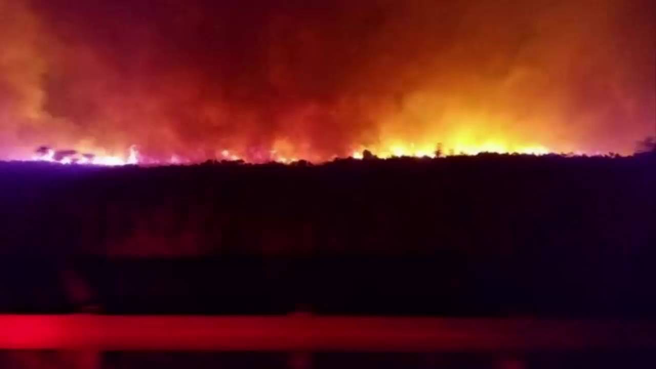 Brush fire prompts road closures in Brevard County - YouTube