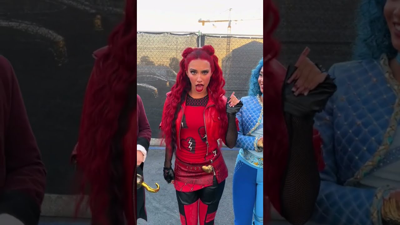 Descendants 4 CAST Say FAMOUS Queen Of Hearts Dialogue