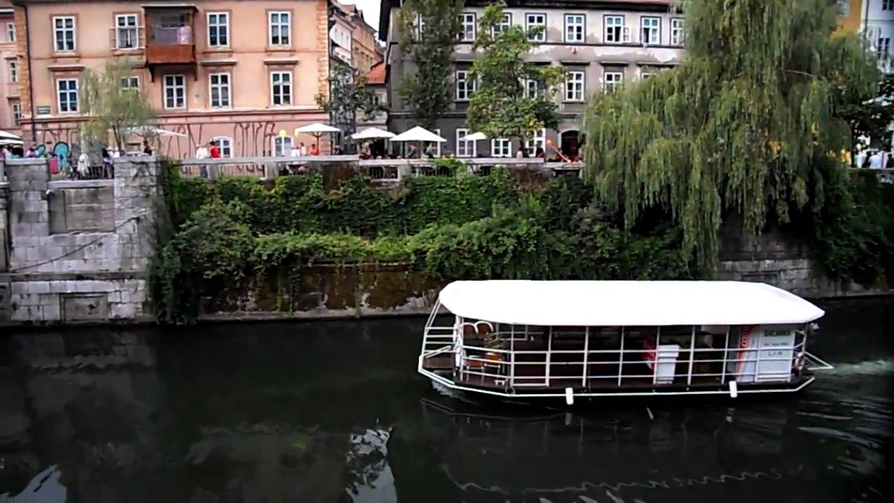 z-ladjico-po-ljubljanici-4-9-2010-youtube