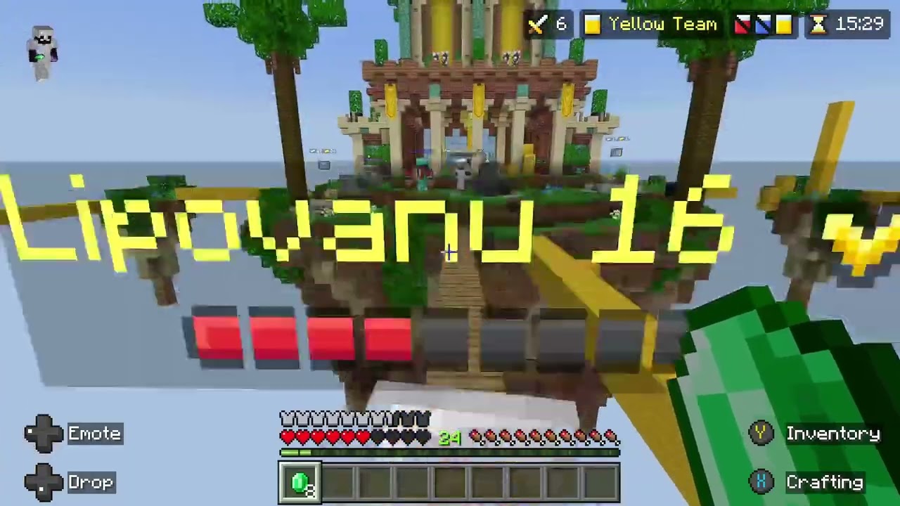 Bandana back on bed war😢