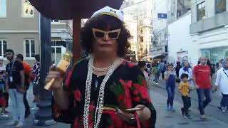 CABARET STAR MADAM MARIKA LGBTI STREET SHOW BEYOGLU ISTANBUL TURKEY love me back Resimi