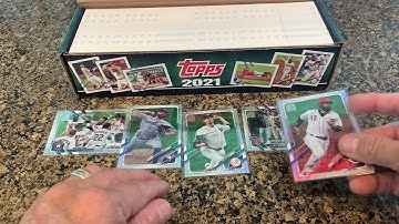 2021 Topps complete set. Hunt for parallel sets!