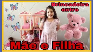 Feliz Dia Das Mães. Mãe E Filha Brincando