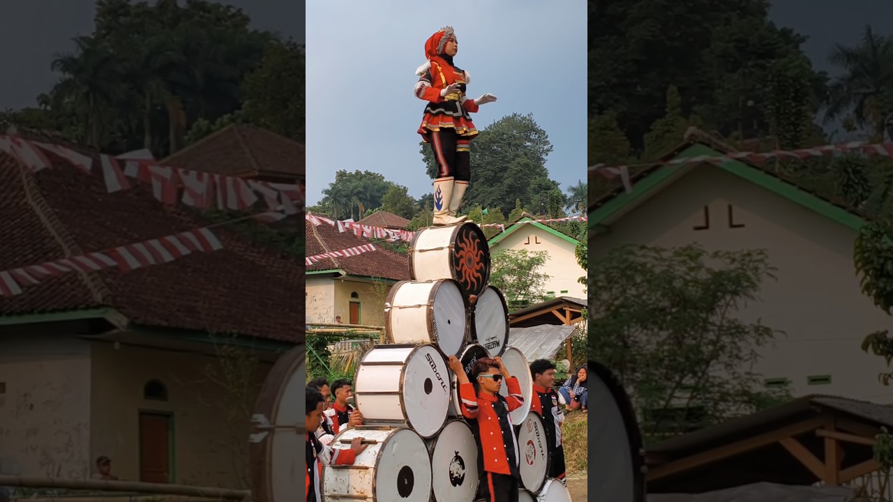 Beautiful Majorette Leads Troops 🤗 