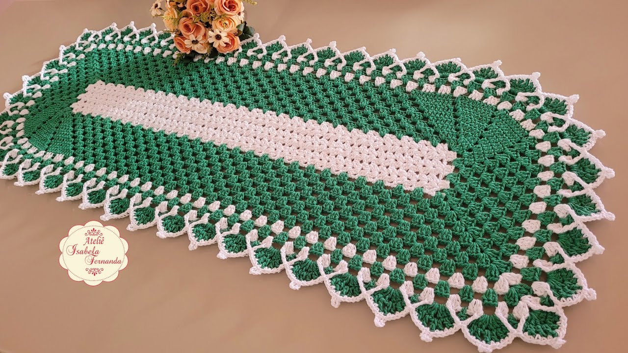 Passadeira ou Trilho de Mesa em  Crochê  Modelo Folha Passo a Passo Completo